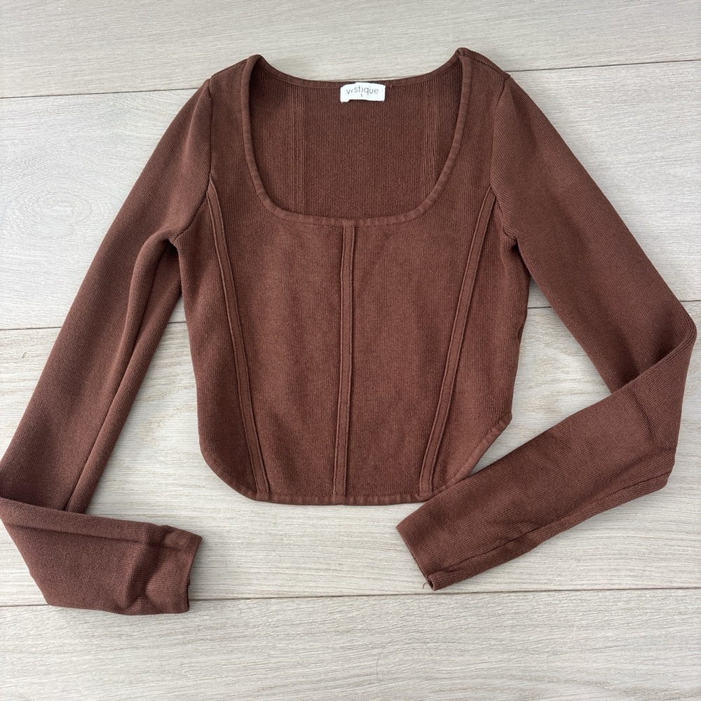 vestique Brown Long Sleeve Scoop Crop Top